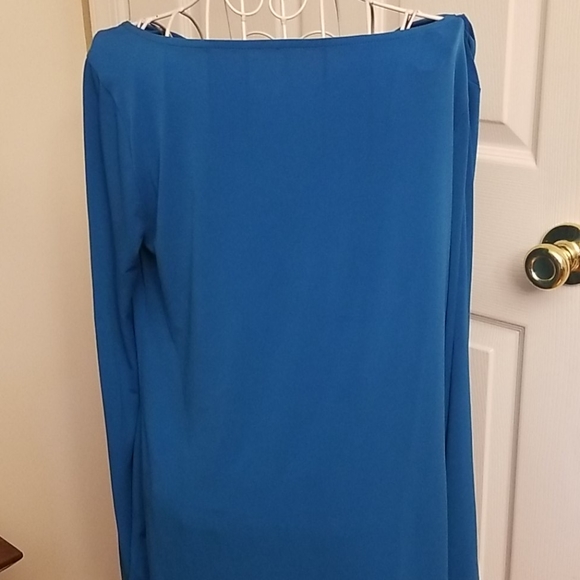 Gorgeous teal blue top - Picture 4 of 5